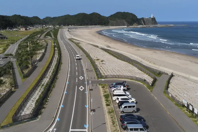 Ciclismo por Nanahama Kaido 4