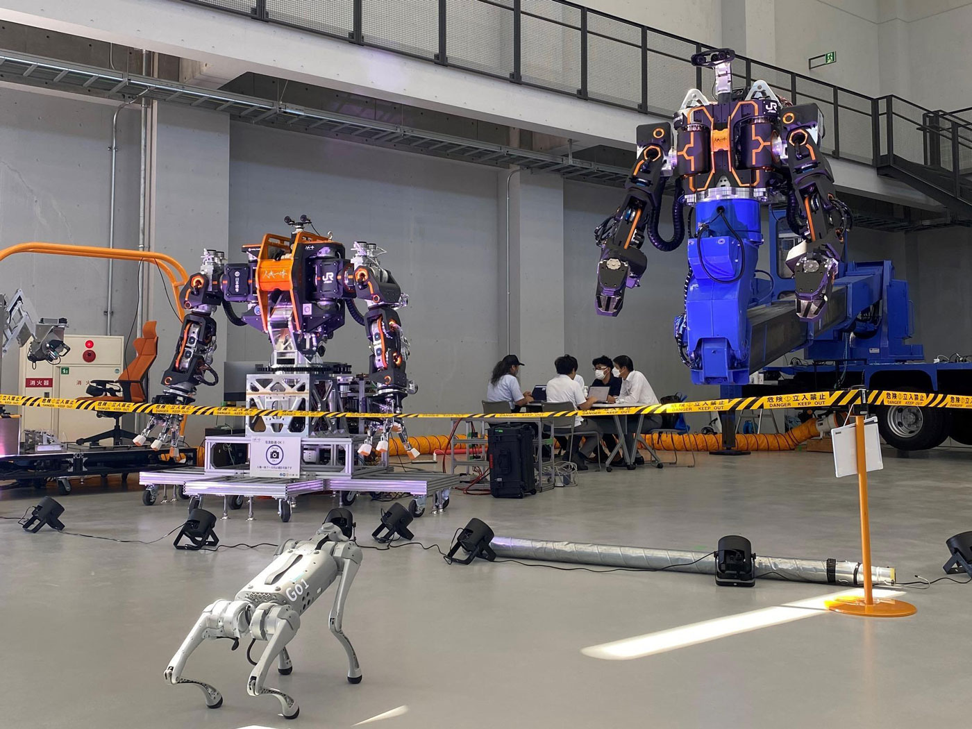 ロボテスEXPO2022で展示されたロボットとドローン